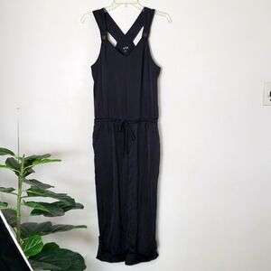 Apt 9 black jumpsuit, romper, cropped ankle, women's size 4 or Small